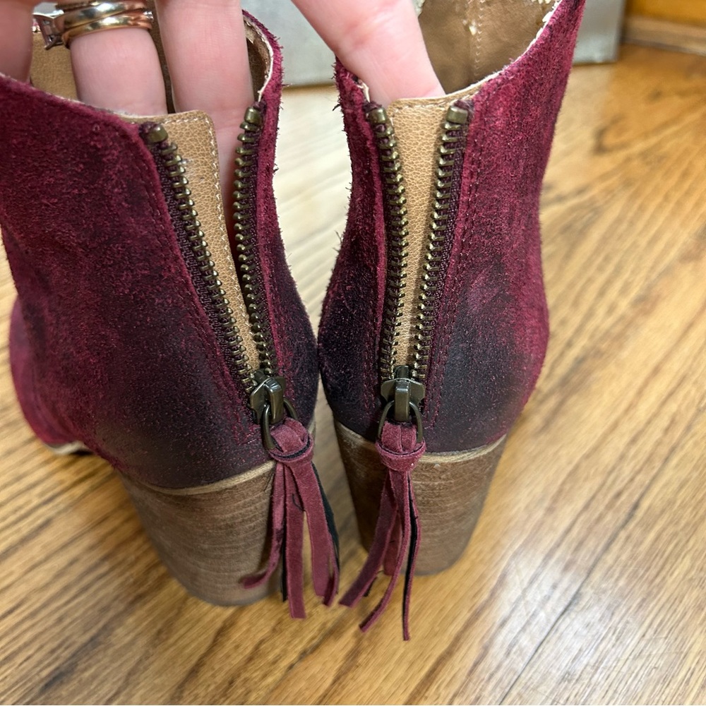 BP. | Trott Distressed Burgundy Suede Booties Size 8.5 - Picture 8 of 13